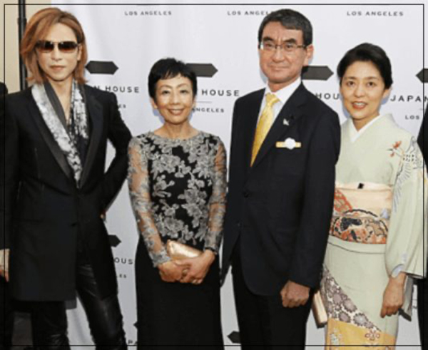 河野太郎の家族構成 嫁は帰国子女で息子のペシ坊は慶応 顔画像も オモシロゴト